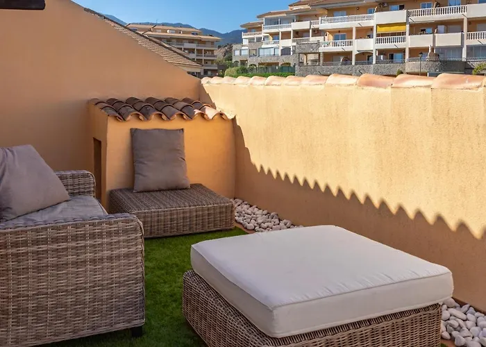 Seaview Penthouse By Costarentals - Ref 112 Apartamento