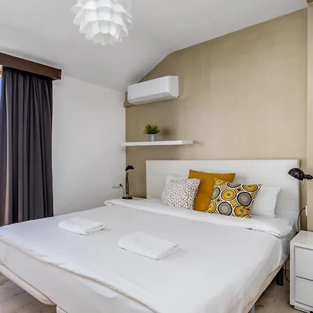 Appartement Seaview Penthouse By Costarentals - Ref 112 *