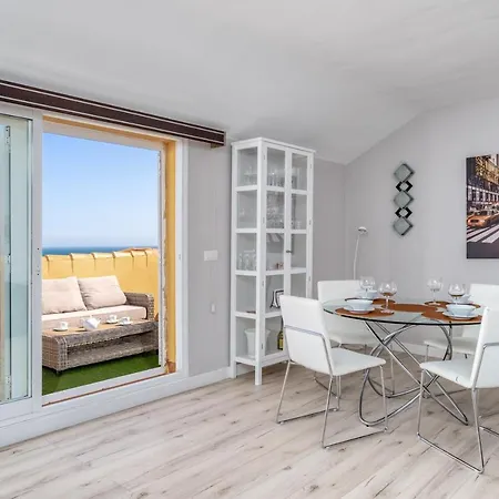 Seaview Penthouse By Costarentals - Ref 112