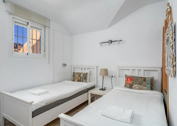 Seaview Penthouse By Costarentals - Ref 112