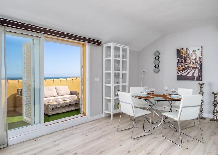 Seaview Penthouse By Costarentals - Ref 112