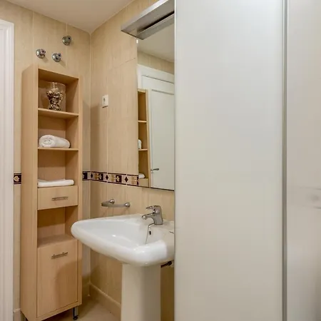 Seaview Penthouse By Costarentals - Ref 112 דירה