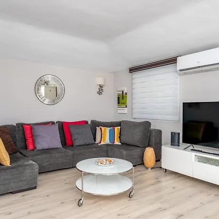 Seaview Penthouse By Costarentals - Ref 112 פואנגירולה